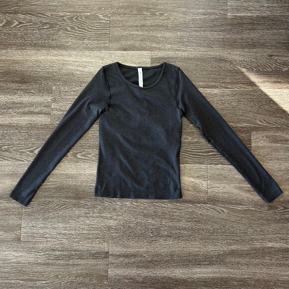 EUC Lululemon Ebb To Street Long Sleeve Ribbed Top with Built-In Bra Sz 6 Black - Picture 2 of 14